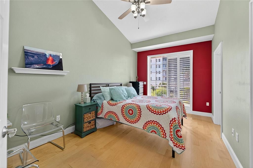 На продажу: $375,000 (3 спален, 3 ванн, 1417 Квадратных фут)