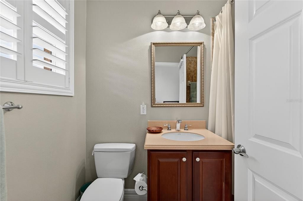 На продажу: $375,000 (3 спален, 3 ванн, 1417 Квадратных фут)