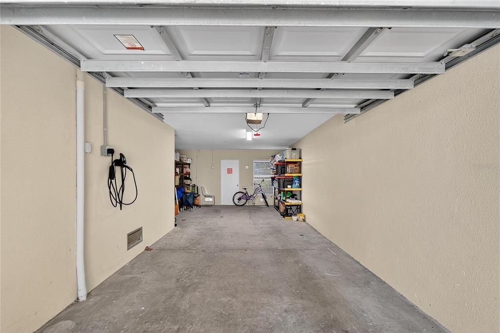 На продажу: $375,000 (3 спален, 3 ванн, 1417 Квадратных фут)