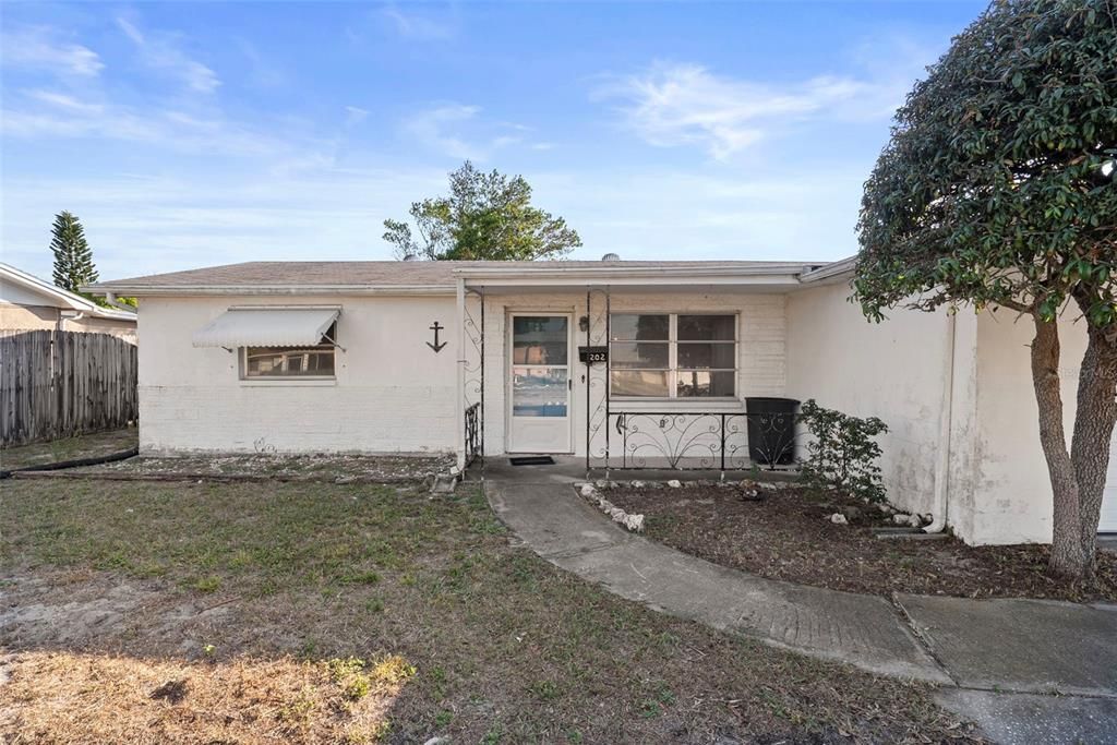 En Venta: $215,000 (2 camas, 1 baños, 1072 Pies cuadrados)