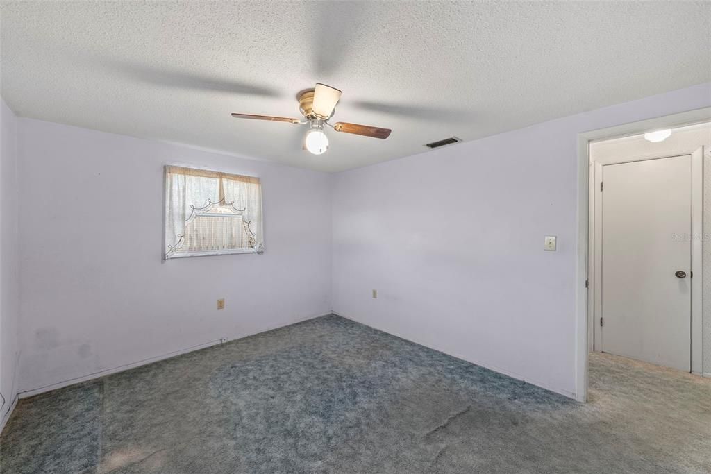 En Venta: $215,000 (2 camas, 1 baños, 1072 Pies cuadrados)