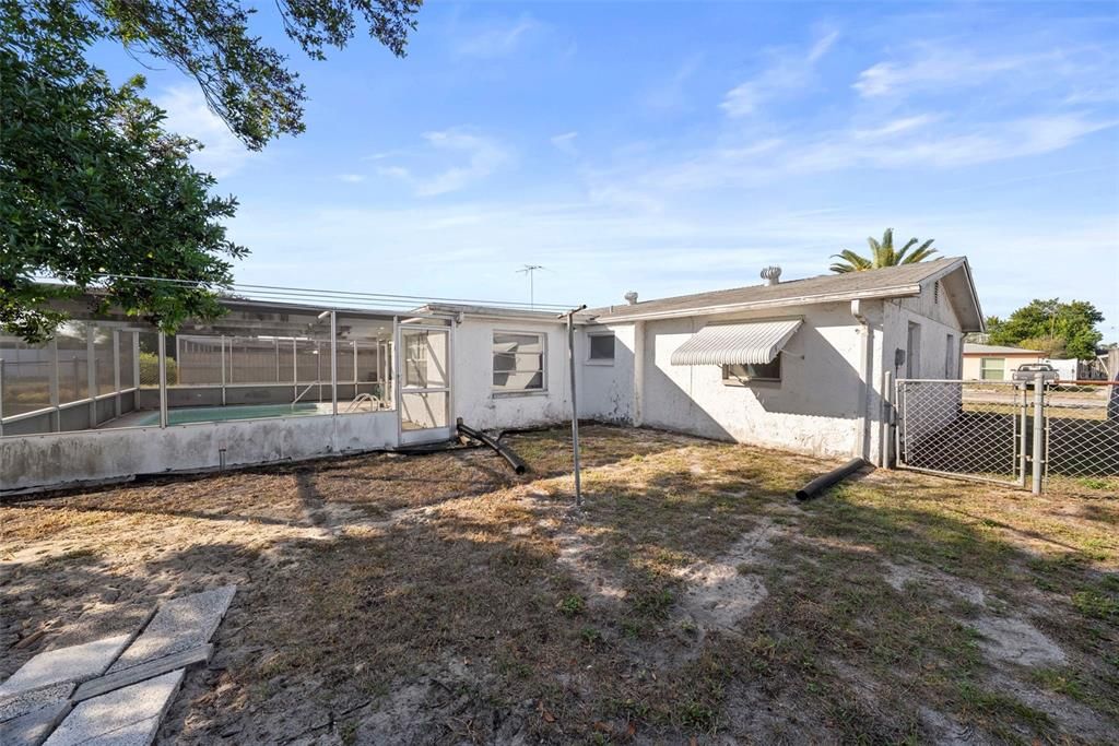 En Venta: $215,000 (2 camas, 1 baños, 1072 Pies cuadrados)