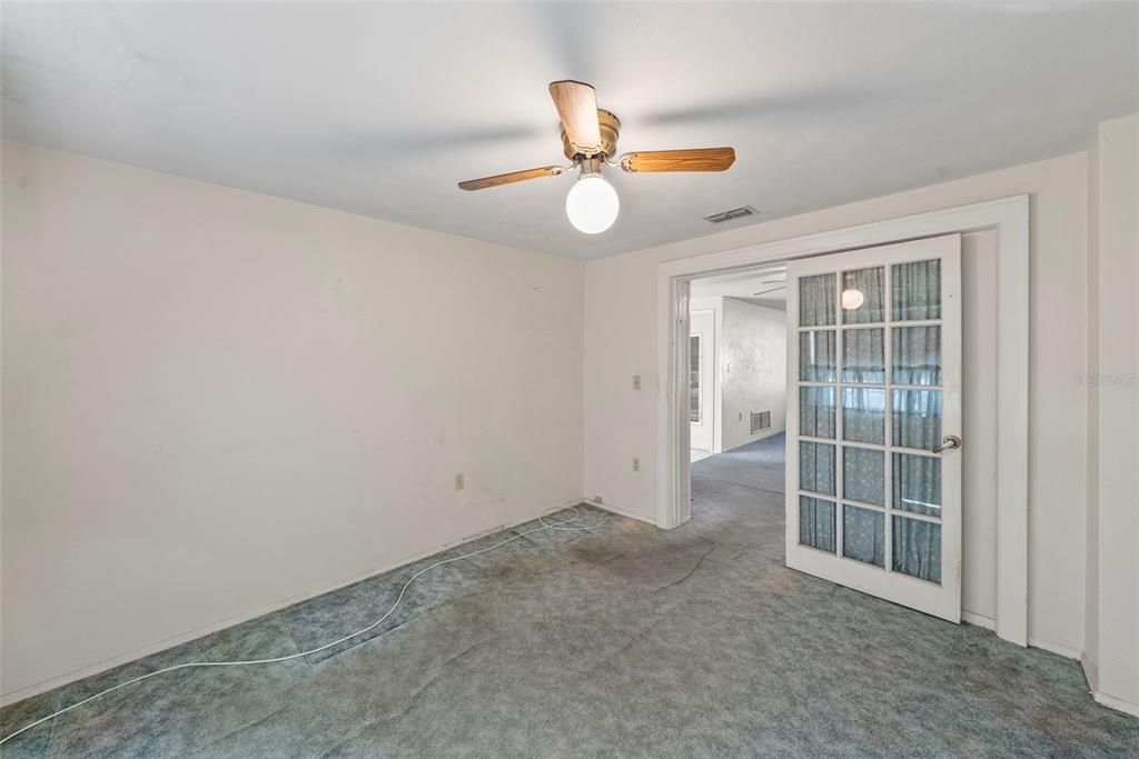 En Venta: $215,000 (2 camas, 1 baños, 1072 Pies cuadrados)