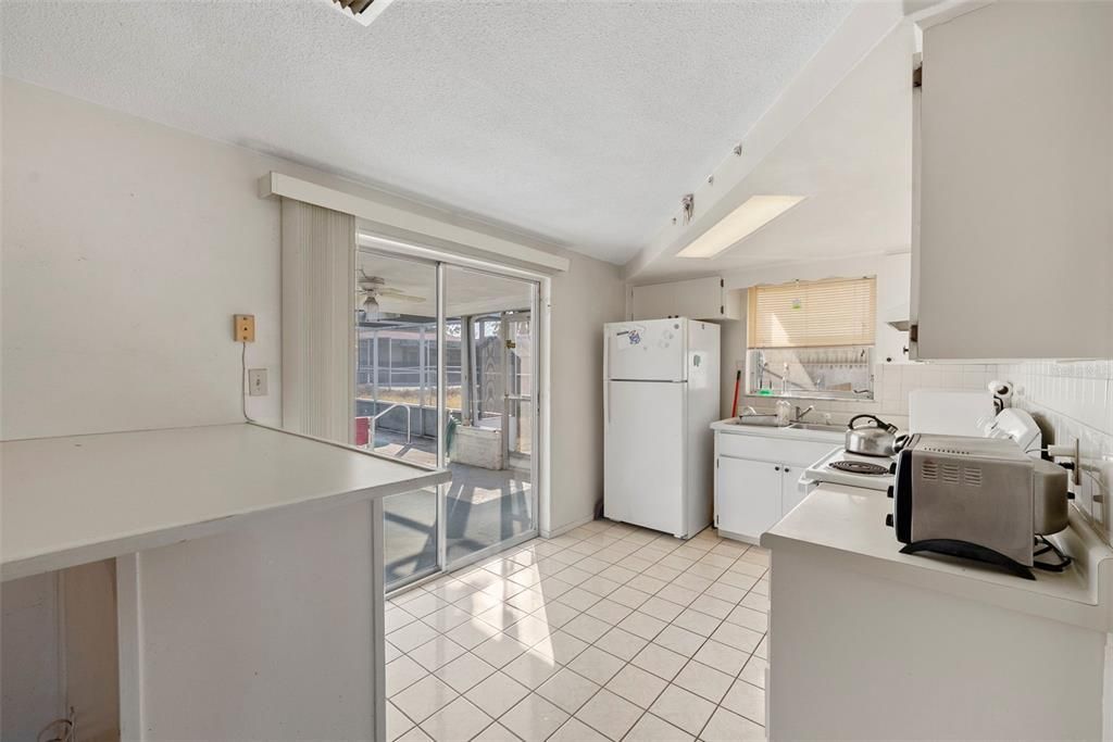 En Venta: $215,000 (2 camas, 1 baños, 1072 Pies cuadrados)