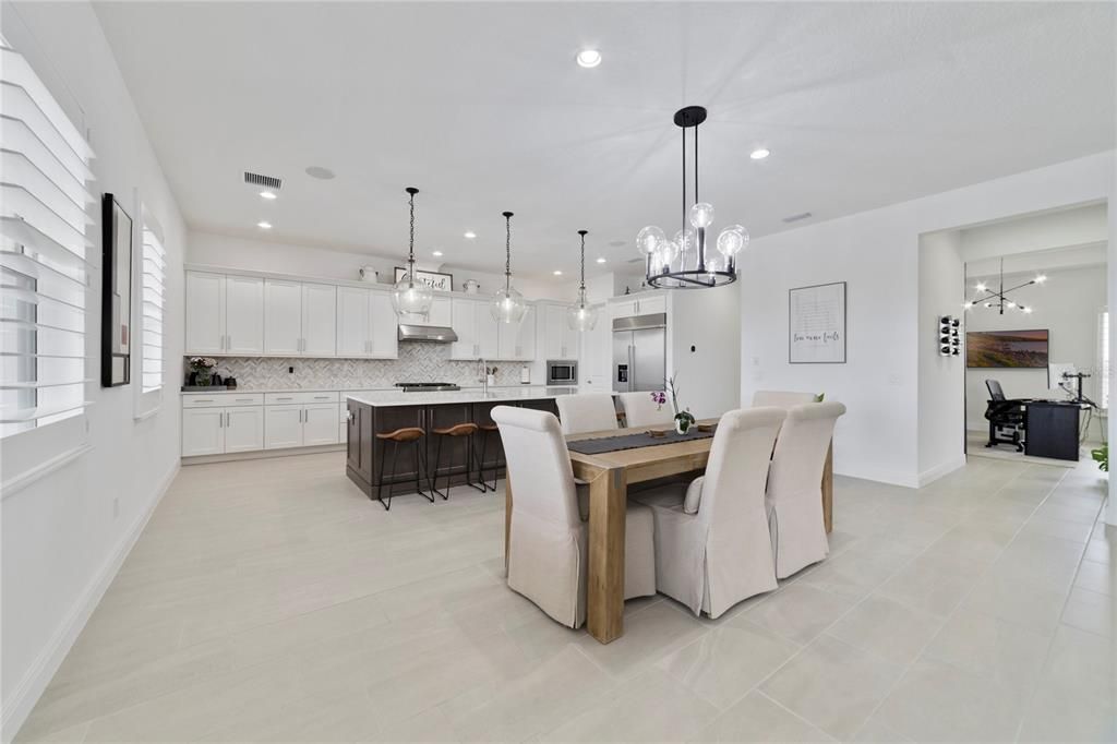 For Sale: $2,149,999 (6 beds, 6 baths, 4954 Square Feet)