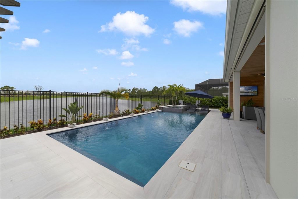 For Sale: $2,149,999 (6 beds, 6 baths, 4954 Square Feet)