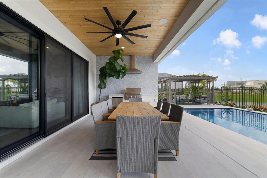 For Sale: $2,149,999 (6 beds, 6 baths, 4954 Square Feet)