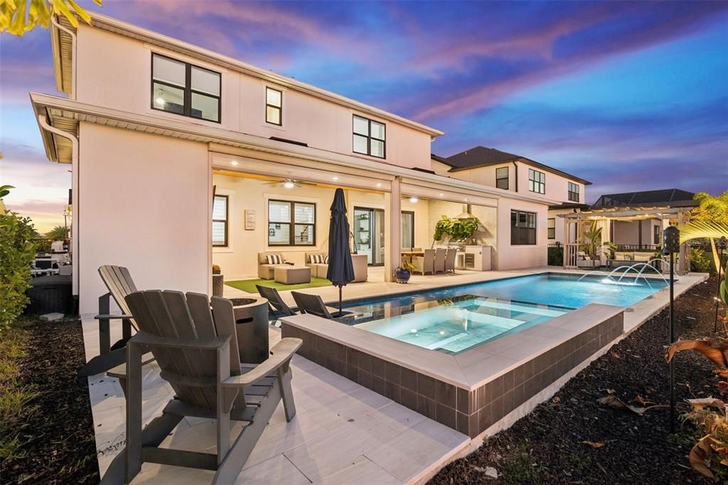 For Sale: $2,149,999 (6 beds, 6 baths, 4954 Square Feet)