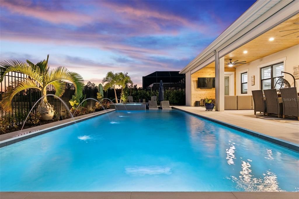 For Sale: $2,149,999 (6 beds, 6 baths, 4954 Square Feet)