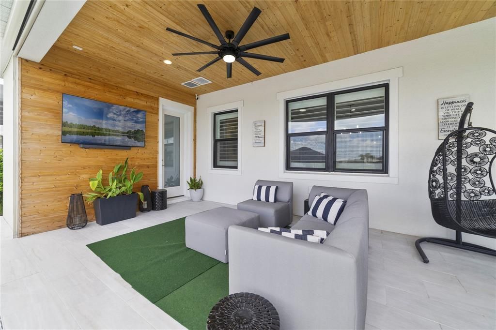 For Sale: $2,149,999 (6 beds, 6 baths, 4954 Square Feet)