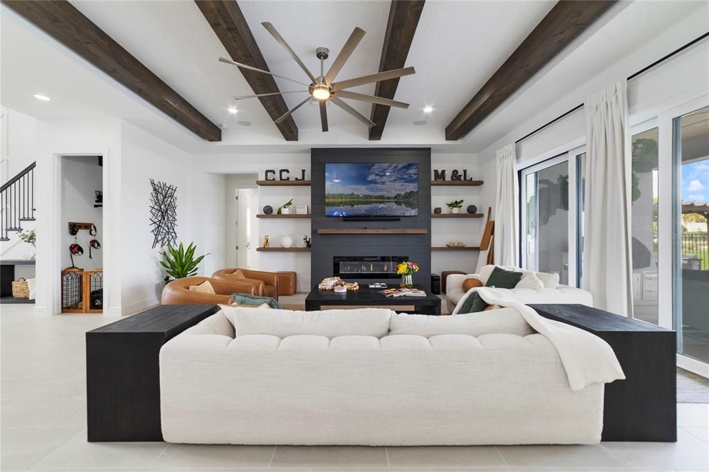 For Sale: $2,149,999 (6 beds, 6 baths, 4954 Square Feet)