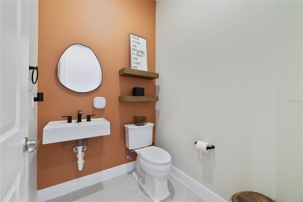 For Sale: $2,149,999 (6 beds, 6 baths, 4954 Square Feet)