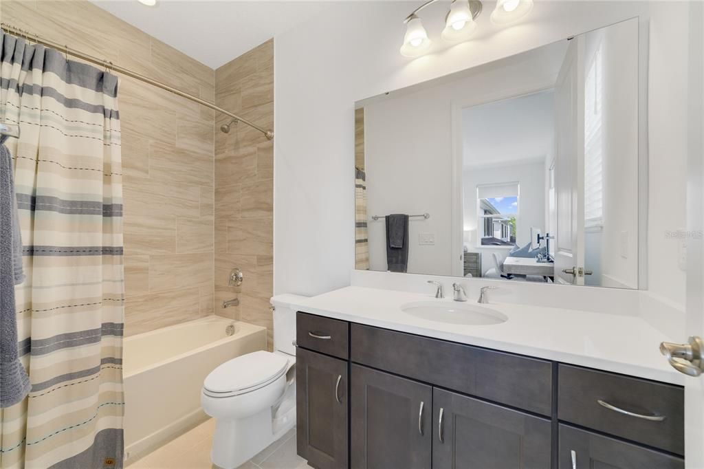 For Sale: $2,149,999 (6 beds, 6 baths, 4954 Square Feet)