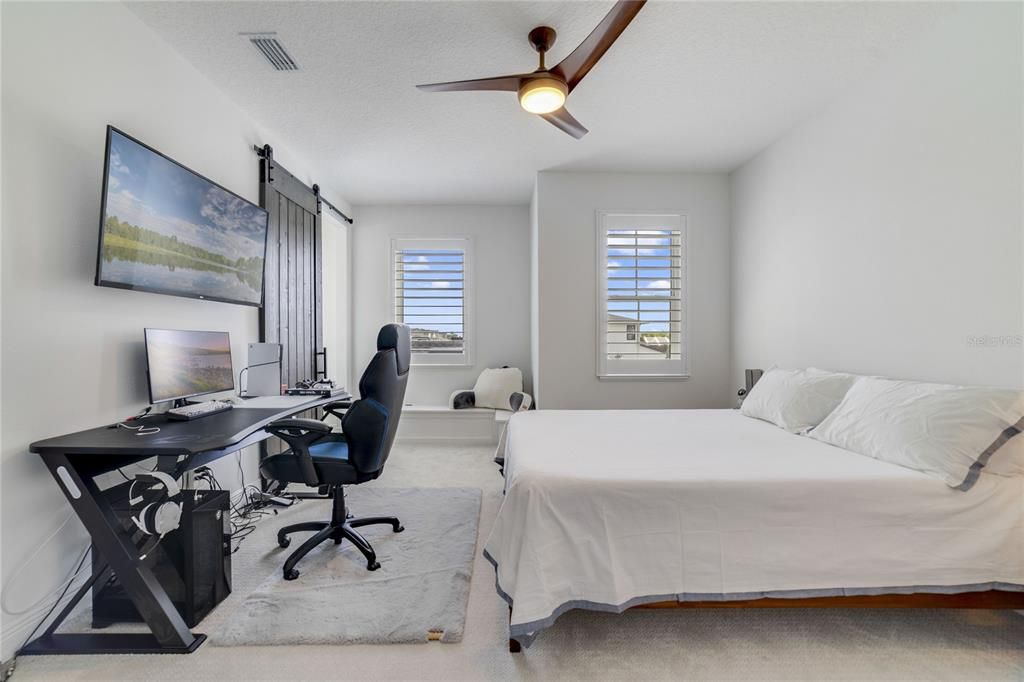 For Sale: $2,149,999 (6 beds, 6 baths, 4954 Square Feet)