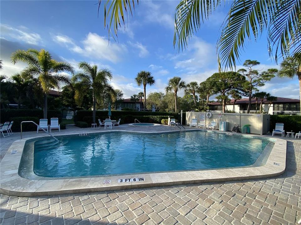 En Venta: $249,900 (2 camas, 2 baños, 1365 Pies cuadrados)