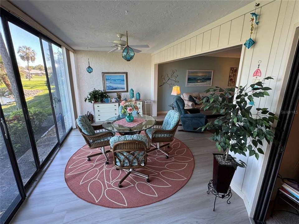 En Venta: $249,900 (2 camas, 2 baños, 1365 Pies cuadrados)