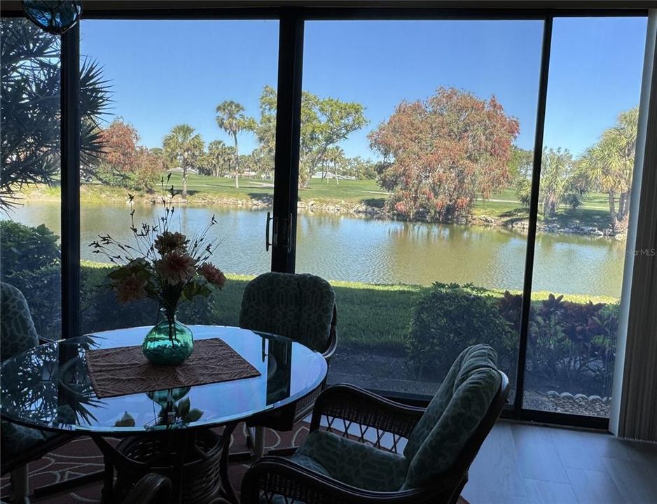 En Venta: $249,900 (2 camas, 2 baños, 1365 Pies cuadrados)