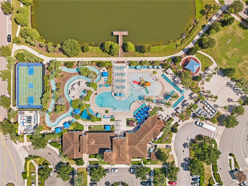 出租: $3,200 (5 贝兹, 4 浴室, 2263 平方英尺)