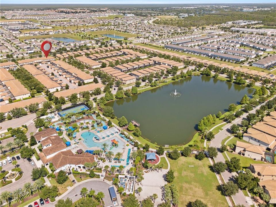 出租: $3,200 (5 贝兹, 4 浴室, 2263 平方英尺)