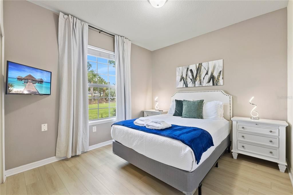 出租: $3,200 (5 贝兹, 4 浴室, 2263 平方英尺)