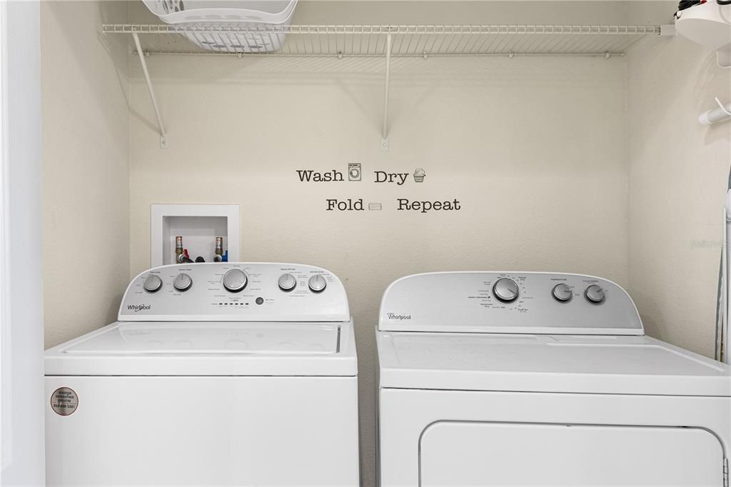 出租: $3,200 (5 贝兹, 4 浴室, 2263 平方英尺)