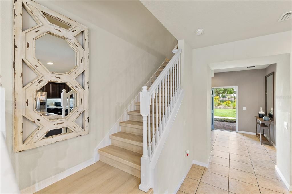 出租: $3,200 (5 贝兹, 4 浴室, 2263 平方英尺)