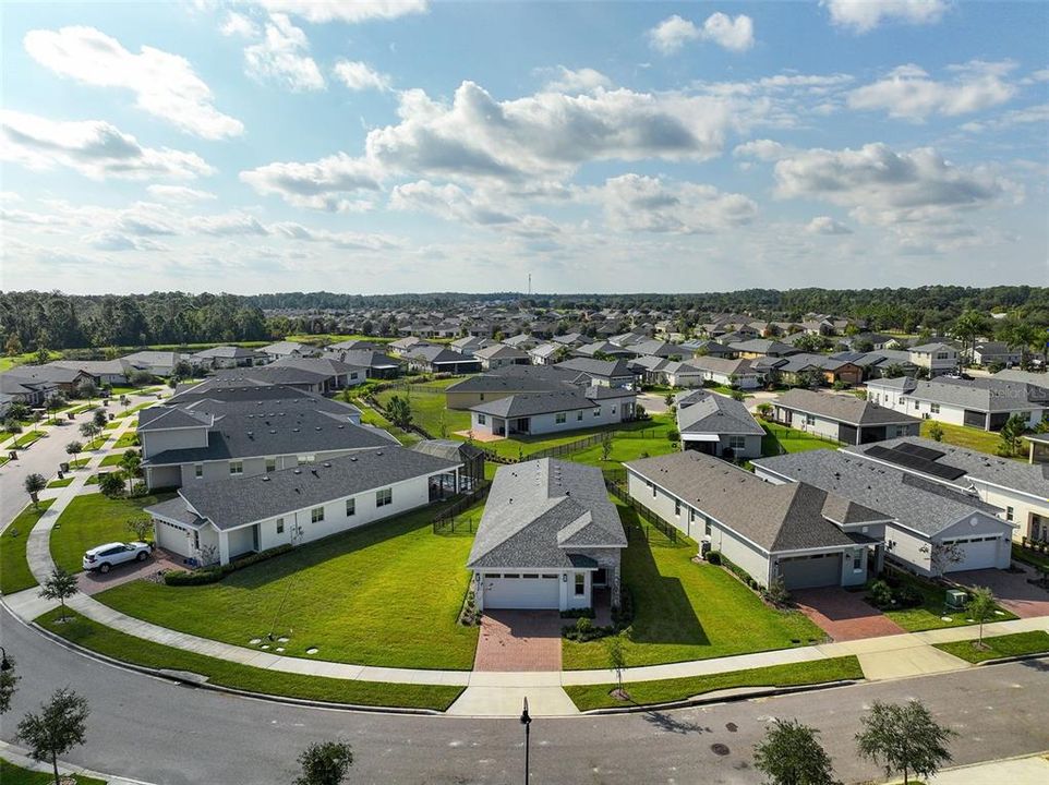 For Sale: $400,000 (3 beds, 2 baths, 1850 Square Feet)