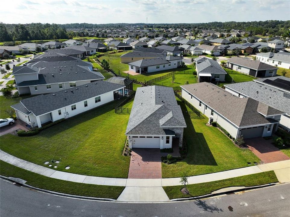 For Sale: $400,000 (3 beds, 2 baths, 1850 Square Feet)