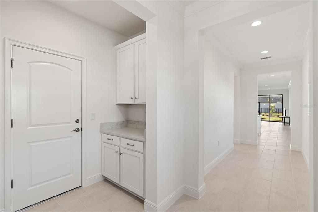 For Sale: $400,000 (3 beds, 2 baths, 1850 Square Feet)