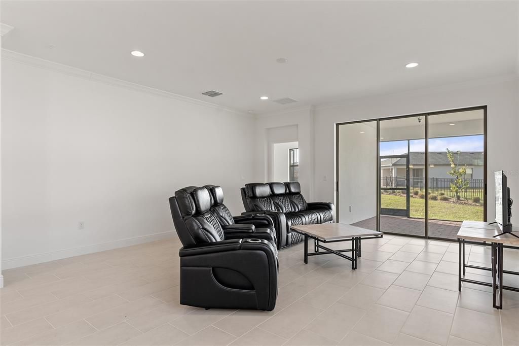 For Sale: $400,000 (3 beds, 2 baths, 1850 Square Feet)