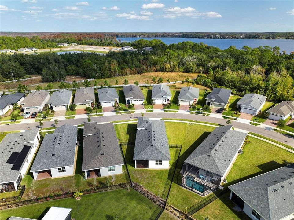 For Sale: $400,000 (3 beds, 2 baths, 1850 Square Feet)