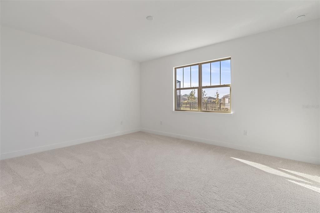 For Sale: $400,000 (3 beds, 2 baths, 1850 Square Feet)