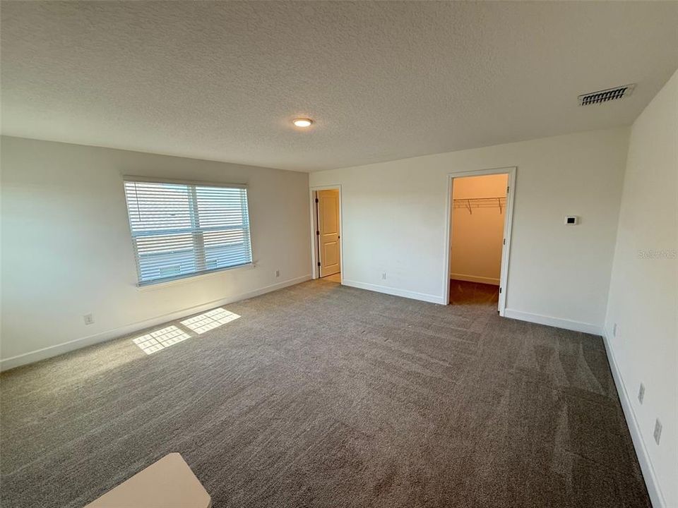 For Rent: $3,095 (4 beds, 4 baths, 2945 Square Feet)