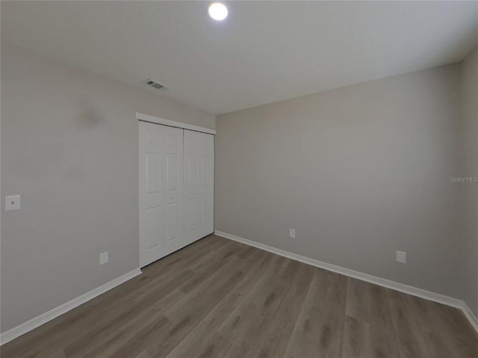 For Rent: $2,279 (4 beds, 2 baths, 1942 Square Feet)