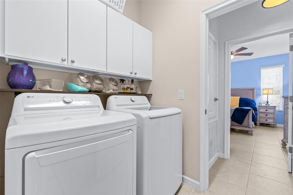 En Venta: $470,000 (5 camas, 3 baños, 2172 Pies cuadrados)