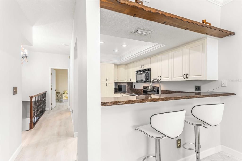 For Sale: $515,000 (3 beds, 3 baths, 1700 Square Feet)