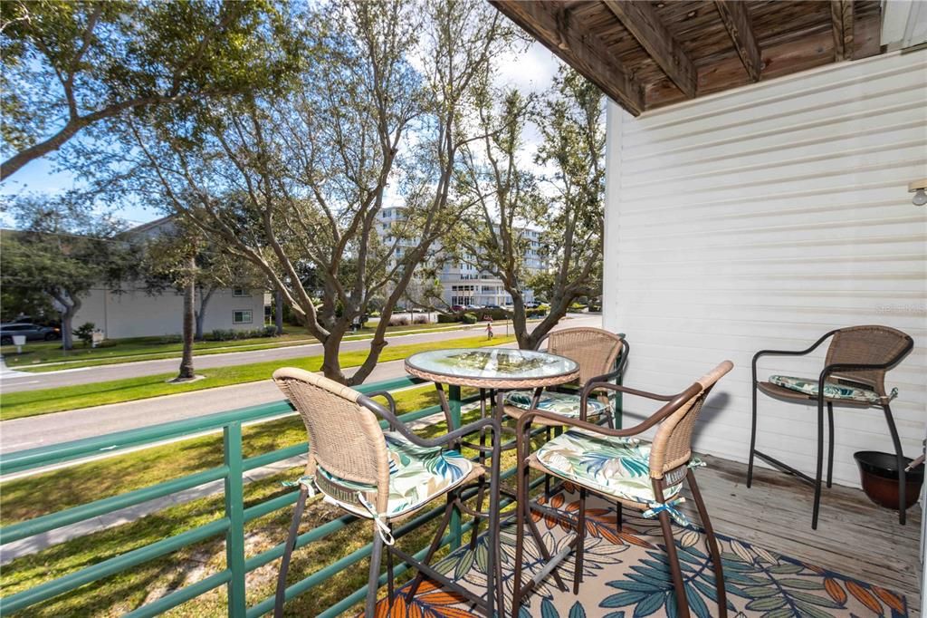 For Sale: $515,000 (3 beds, 3 baths, 1700 Square Feet)