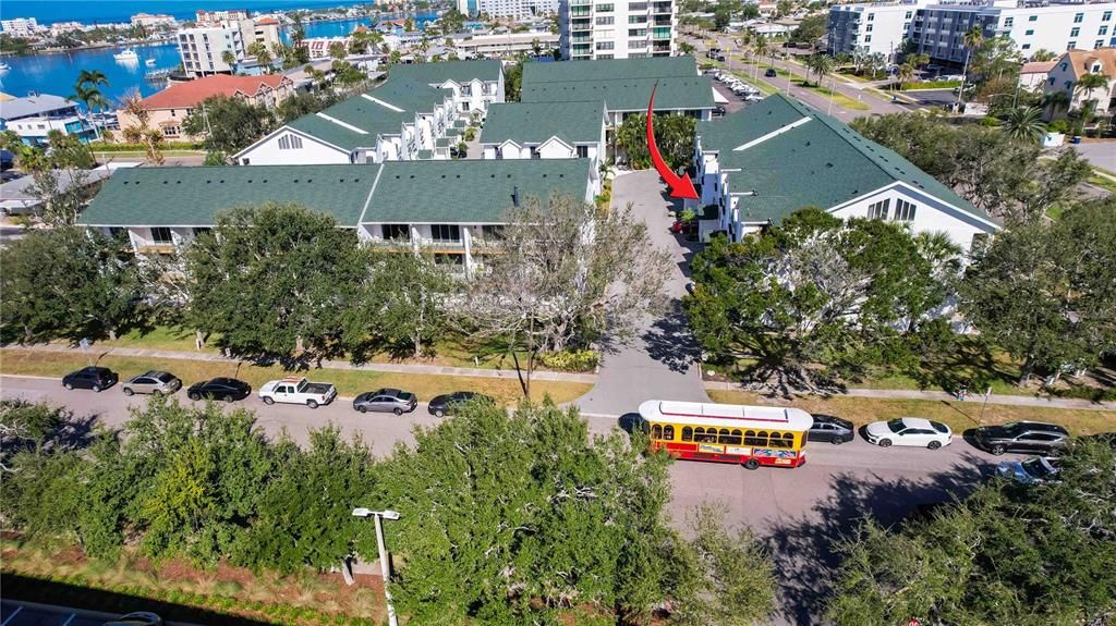 For Sale: $515,000 (3 beds, 3 baths, 1700 Square Feet)