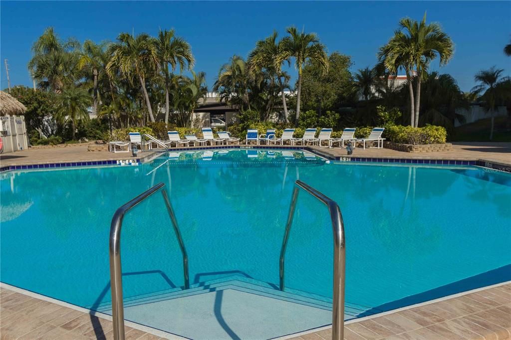 For Sale: $515,000 (3 beds, 3 baths, 1700 Square Feet)