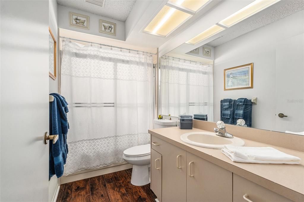 For Sale: $285,000 (2 beds, 2 baths, 1552 Square Feet)