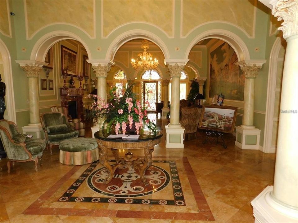 出租: $2,575 (2 贝兹, 2 浴室, 1350 平方英尺)