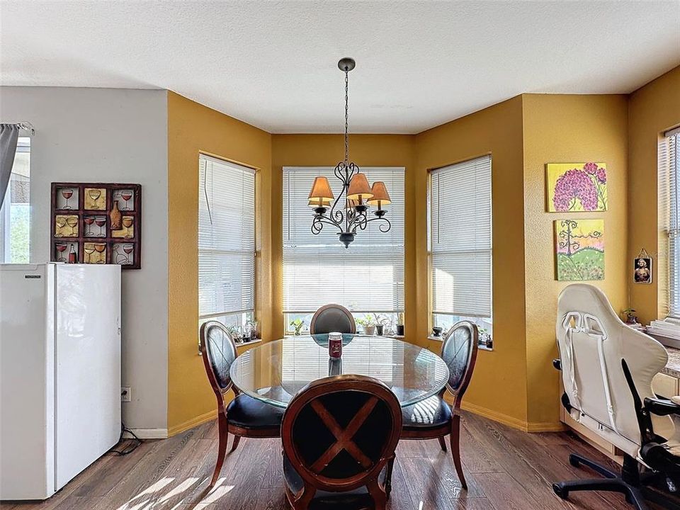 待售: $449,900 (5 贝兹, 3 浴室, 3364 平方英尺)