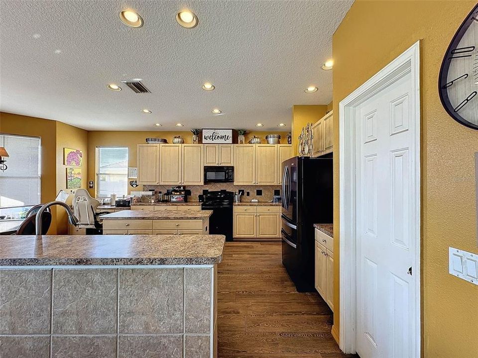 待售: $449,900 (5 贝兹, 3 浴室, 3364 平方英尺)