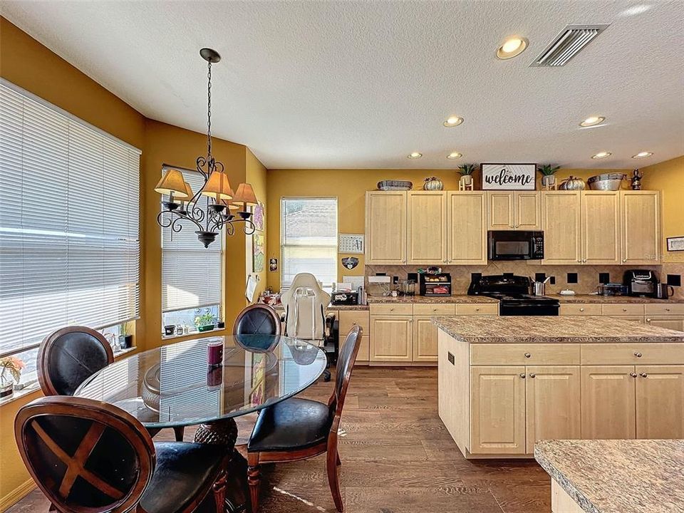 待售: $449,900 (5 贝兹, 3 浴室, 3364 平方英尺)