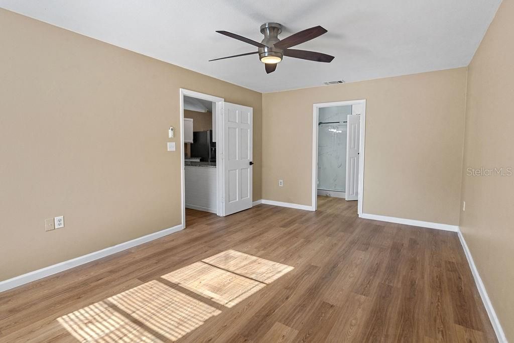 For Sale: $389,900 (4 beds, 2 baths, 1628 Square Feet)