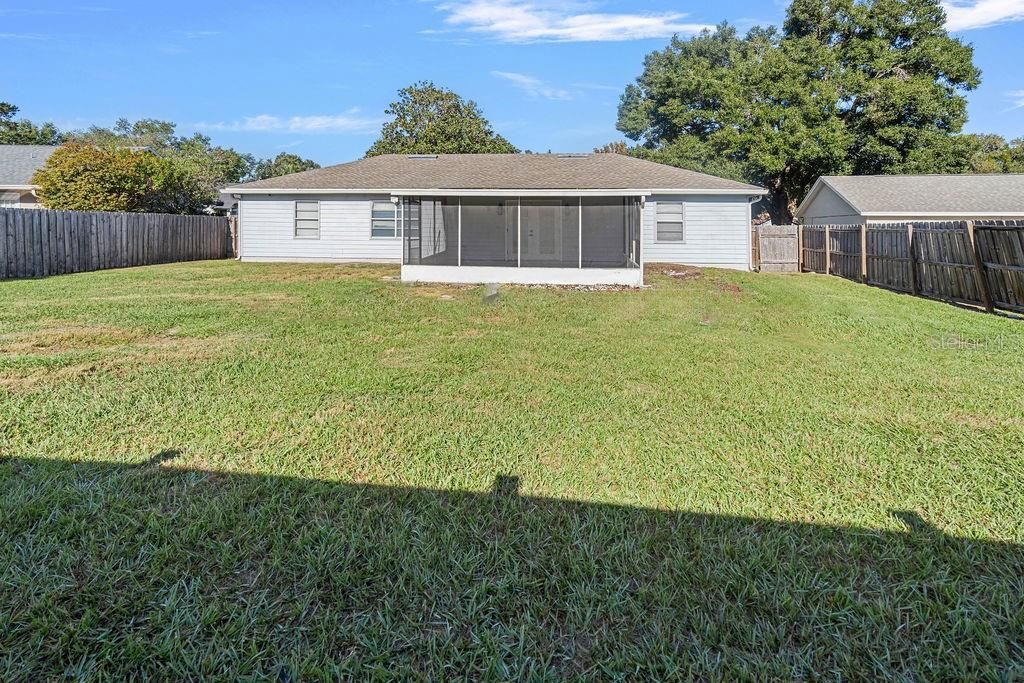 For Sale: $389,900 (4 beds, 2 baths, 1628 Square Feet)