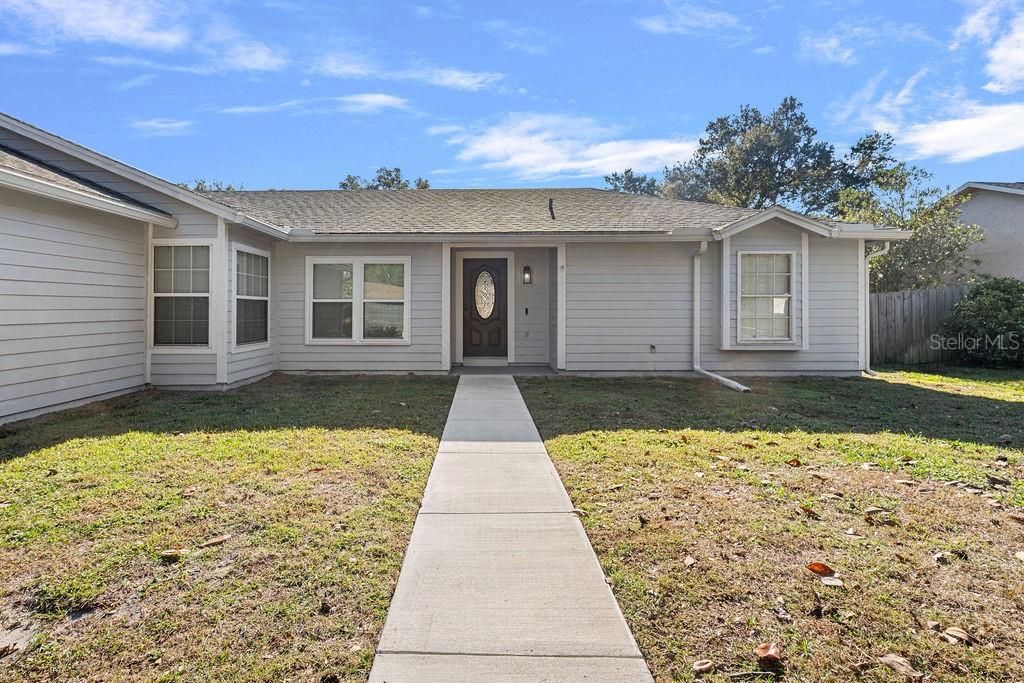 For Sale: $389,900 (4 beds, 2 baths, 1628 Square Feet)