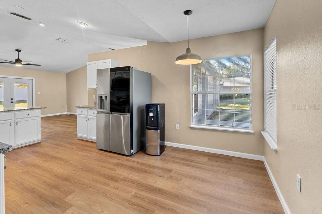 For Sale: $389,900 (4 beds, 2 baths, 1628 Square Feet)