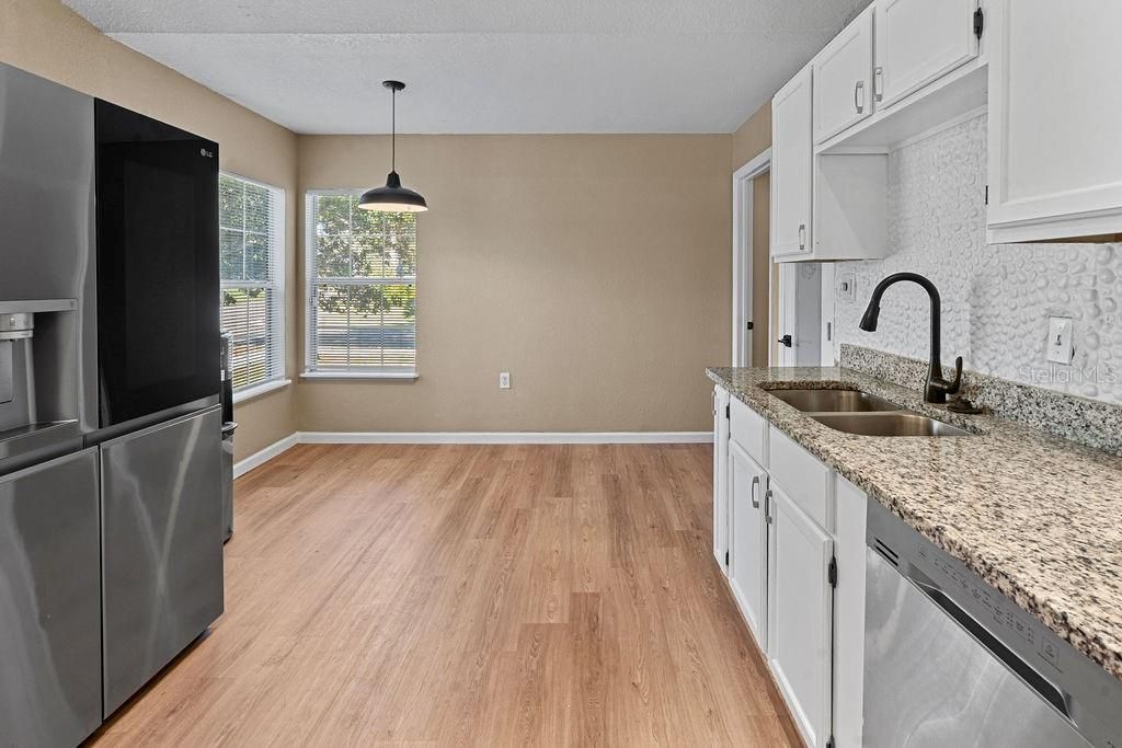 For Sale: $389,900 (4 beds, 2 baths, 1628 Square Feet)