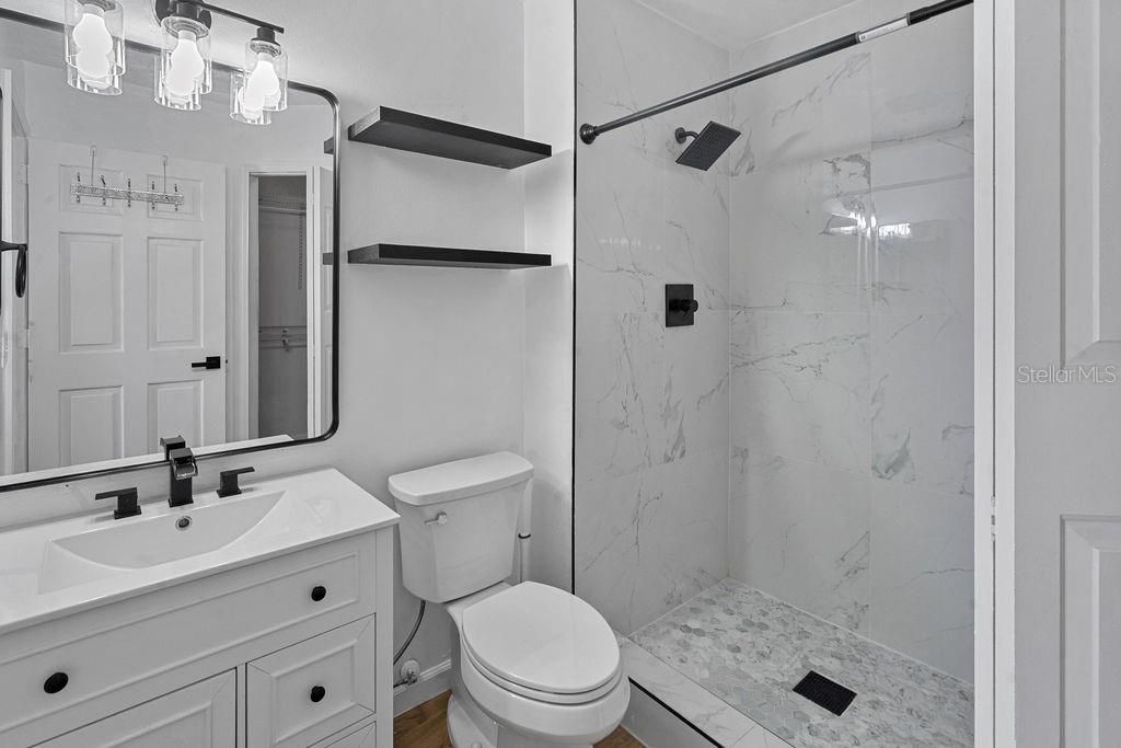 For Sale: $389,900 (4 beds, 2 baths, 1628 Square Feet)